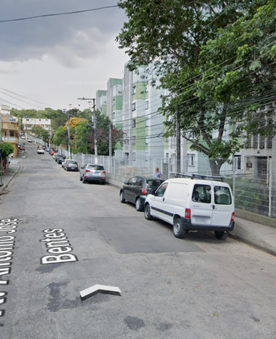 Exemplo de infração na Rua Antônio José Bentes - Jardim Irapiranga