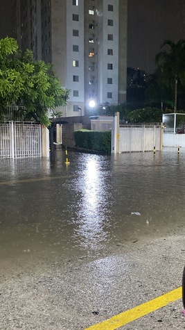 Alagamento Rua Arnaldo Cintra