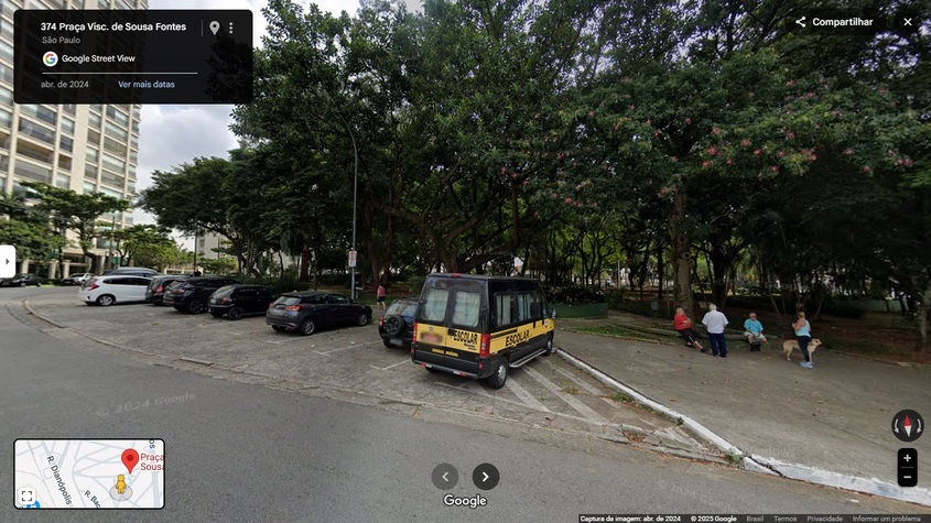 Foto do estacionamento da Praça Visconde de Souza Fontes