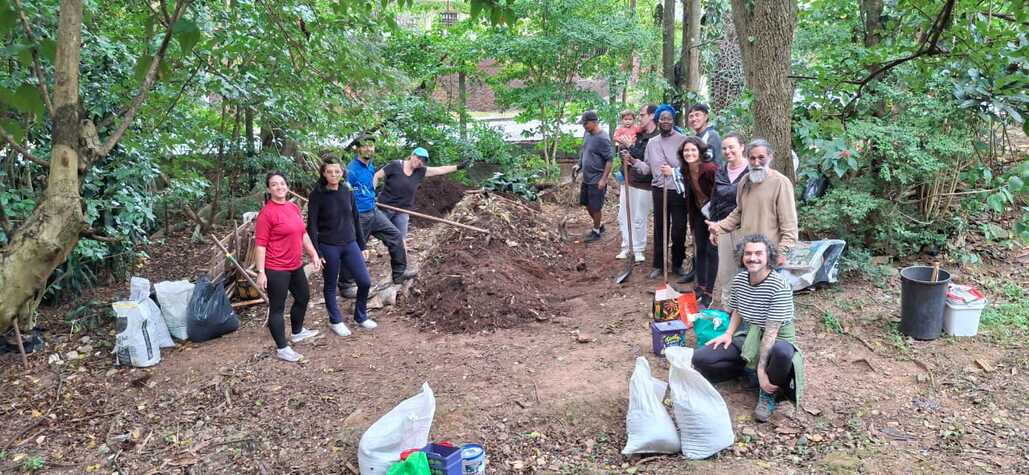 Compostagem comunitária - Movimento Cuidar do Viveiro II
